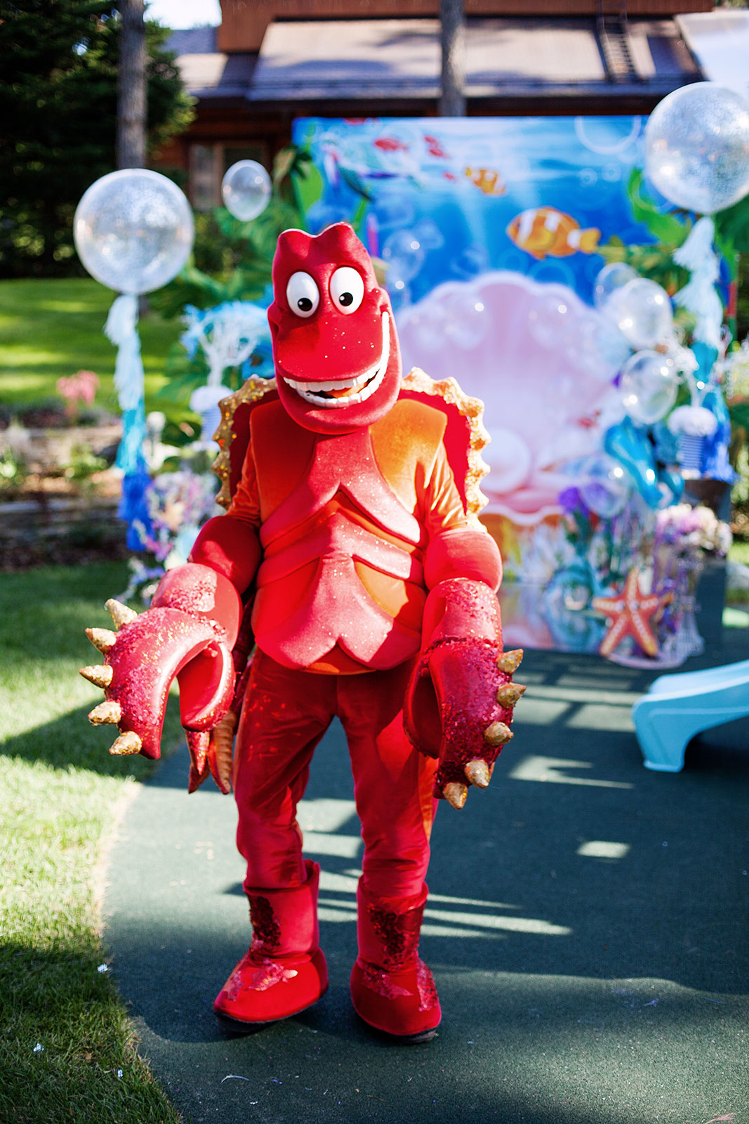 День рождения ребёнка с аниматорами и ростовыми куклами премиум-класса «Русалочка Ариэль»